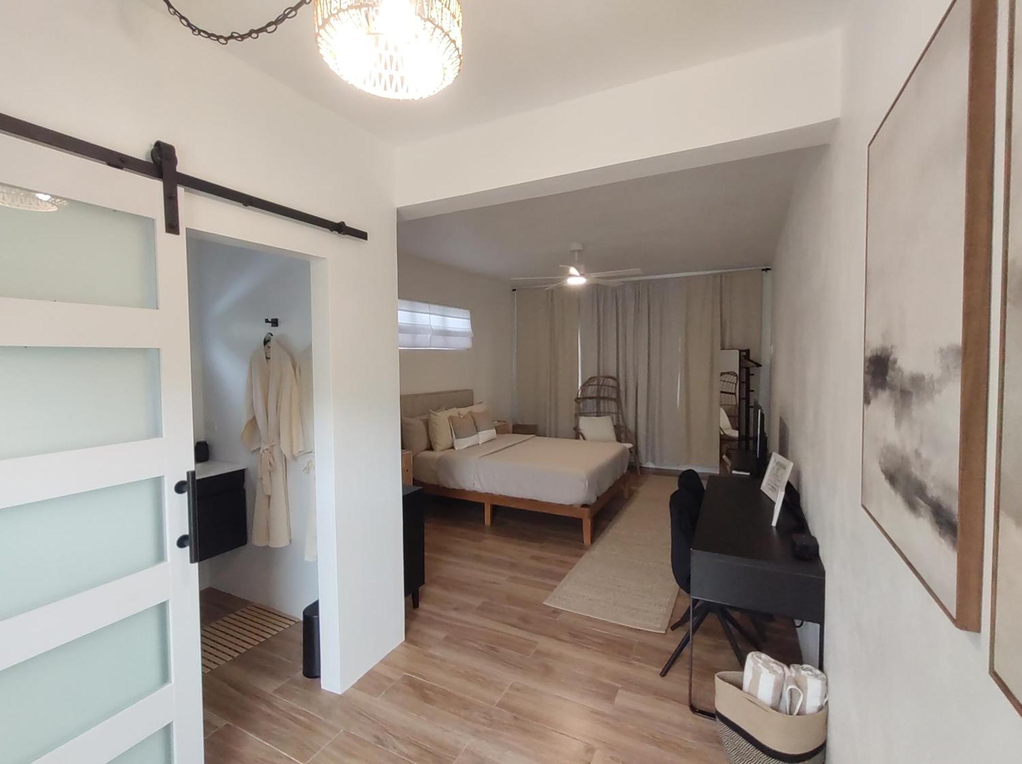 Littlelux Living Apartment George Hill Room photo